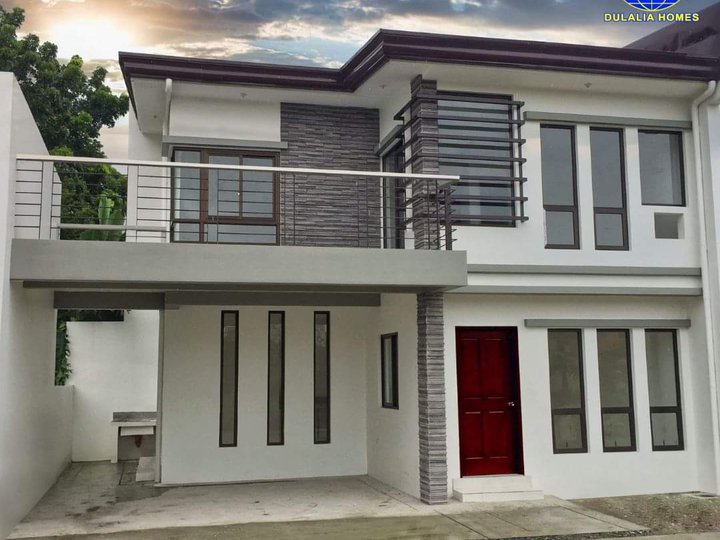 Pre-selling 4-bedroom Single Attached House For Sale in Valenzuela
