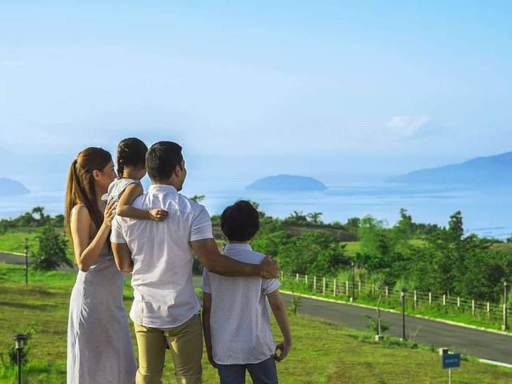 Tagaytayhiglands Lot with Full view taal lake @ 2nd Floor