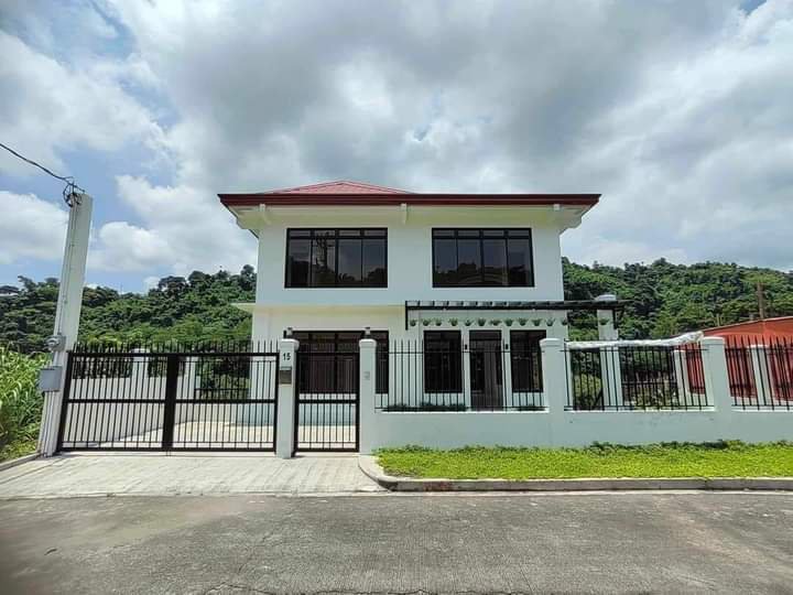 5-bedroom Single Attached House For Sale in Antipolo Rizal