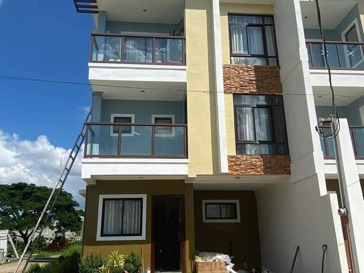 4- Bedroom 3-Storey Townhouse Lot For Sale in Dasmarinas Cavite