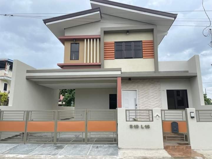 5-Bedroom Single Detached House and Lot For Sale in Imus Cavite