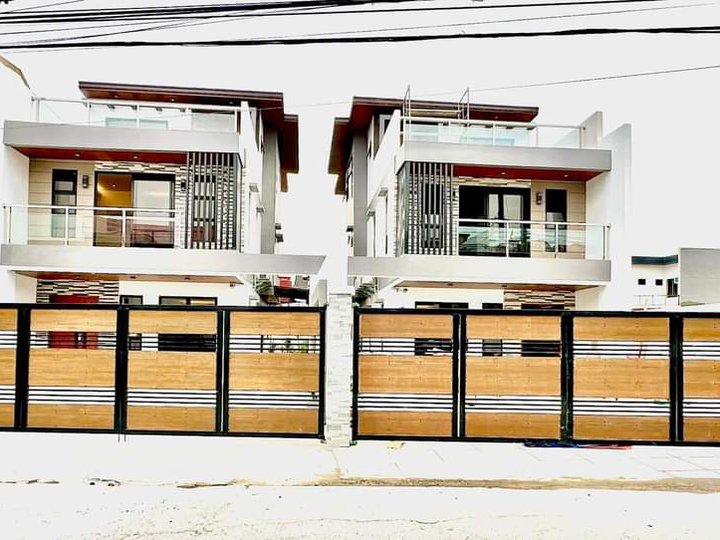 Discounted 4-BR Single Attached House For Sale in BF Resort, Las Pinas