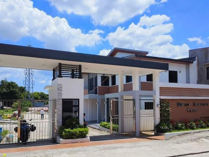 Brand New House and lot in Caloocan near in Puregold Deparo