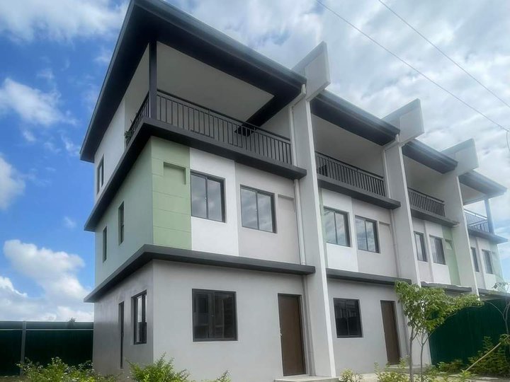 4-bedroom Townhouse For Sale in Nuvali Calamba Laguna