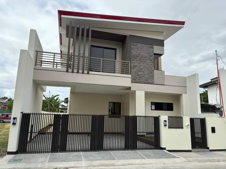 4-bedroom Single Attached House For Sale in Imus Cavite