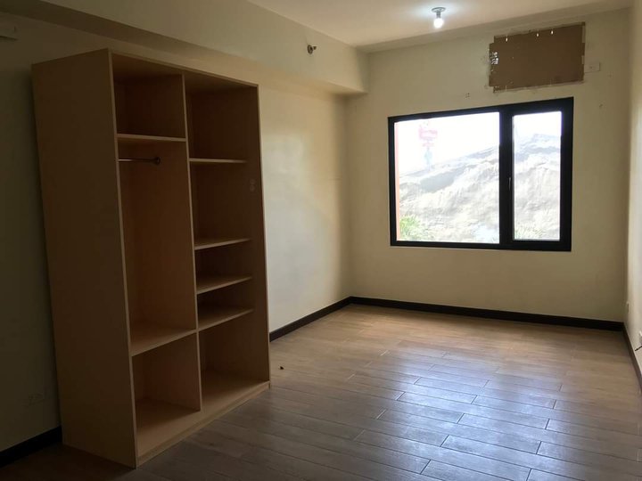 Studio unit For Sale in  Paseo Verde, Las Pinas Metro Manila