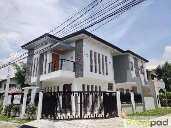 3-bedroom Single Detached House For Sale in Eastville Village Cainta Rizal