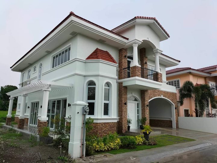 Diana House For Sale in Versailles Alabang,  Las Pinas Metro Manila