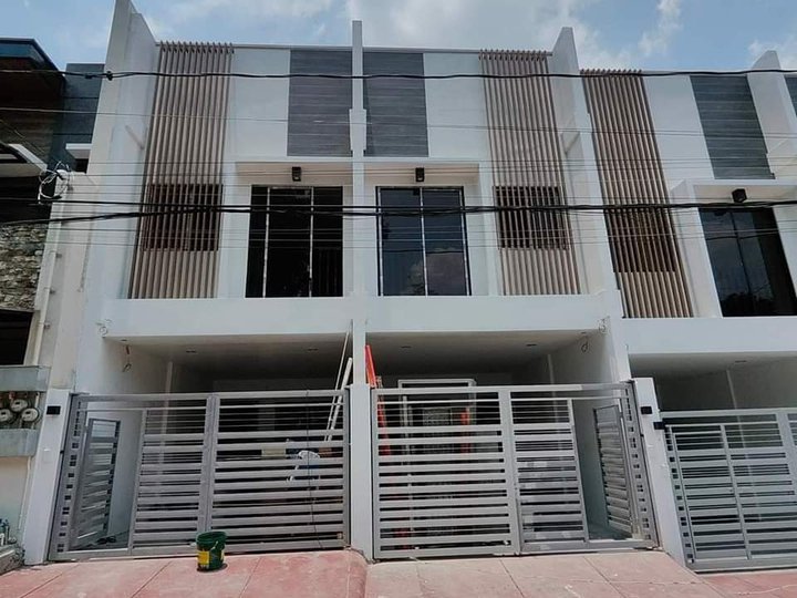 3-bedroom Townhouse For Sale in Antipolo Rizal near Marikina boundary