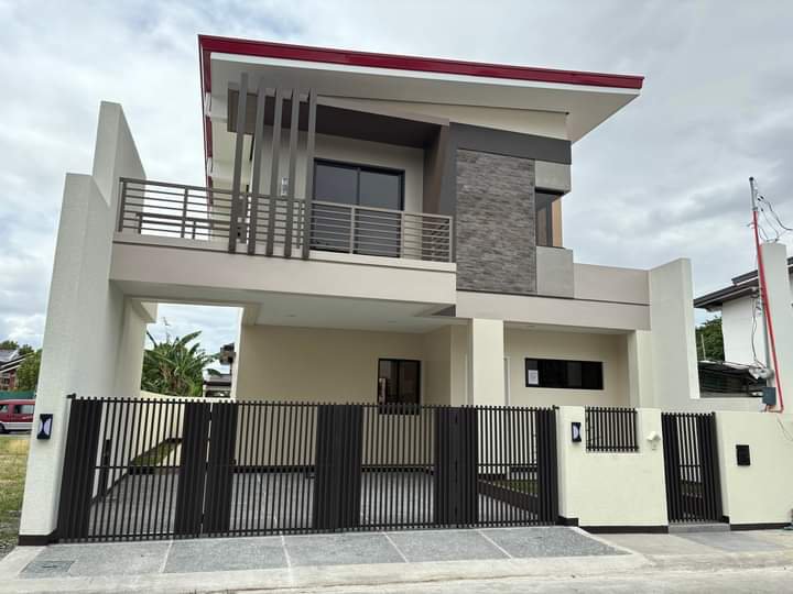 4-bedroom Single Detached House For Sale