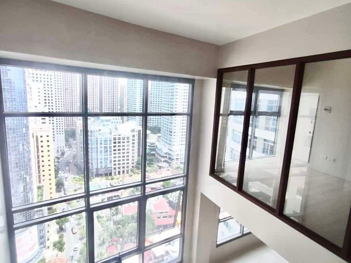 EASTWOOD LEGRAND TOWER 3 2 BEDROOM LOFT