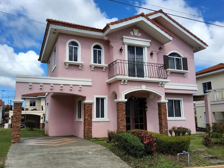 4-bedroom Single Detached House For Sale in Silang Cavite