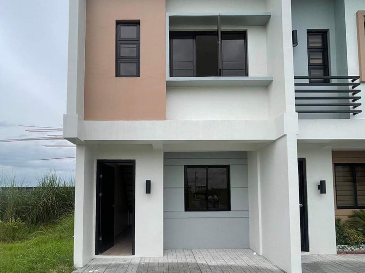 2 bedrooms Townhouse in Mabalacat pampanga