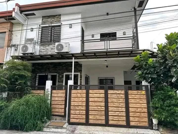 House and lot for Sale in Multinational village paranaque