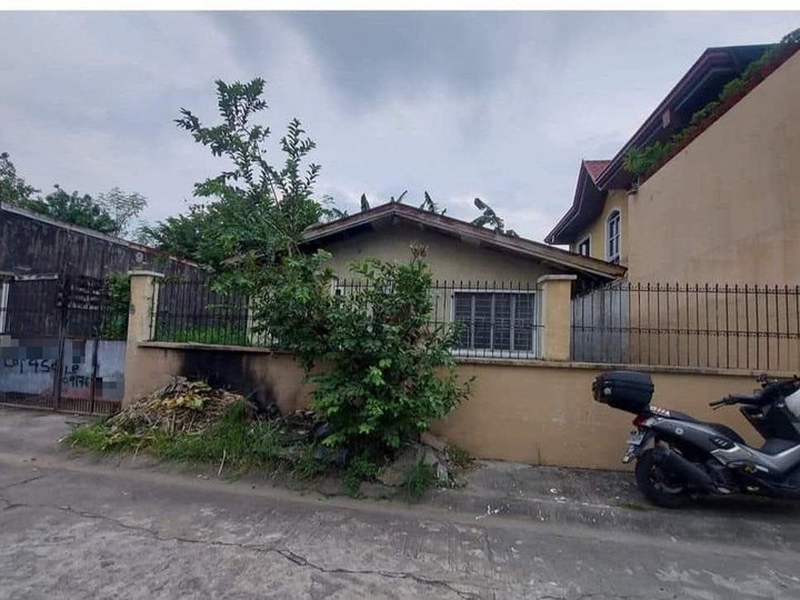 House & Lot for SALE 223sqm (dilapidated) in Juana 3C, Binan, Laguna near Southwoods mall/exit