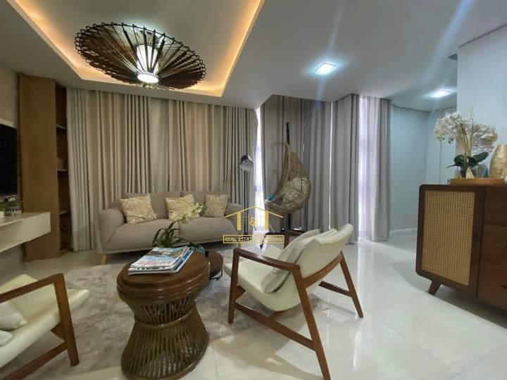 5-bedroom Single Attached House For Sale in Quezon City