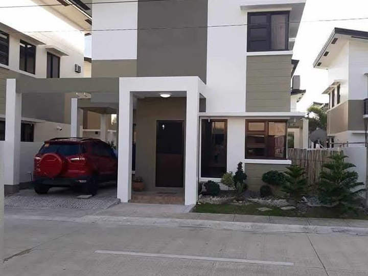 Clean Title 3BR w/ 3T&B House and Lot FOR SALE in a Flood Free Community @ Alaminos City, Pangasinan