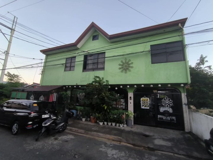 3 HOUSE AND LOT IN 1 Near Manila Southwoods