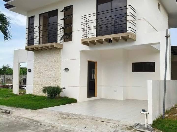 4 bedrooms Single Detached House & Lot for sale in Mactan Lapu-Lapu City