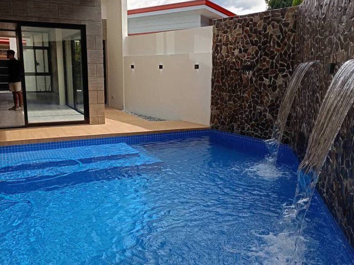 5-Bedrooms Single Attached Modern House w/ S.Pool For Sale in Quezon City/Proj 8 QC Metro Manila