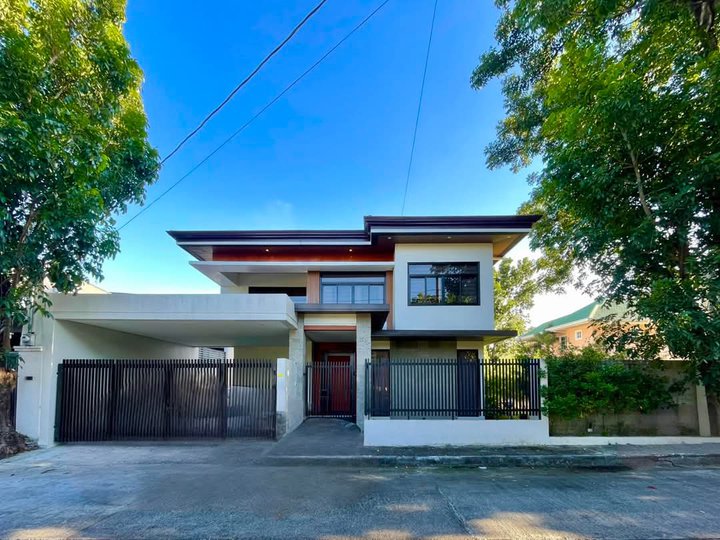 For Sale Elegant Modern Two Storey House With Spacious Backyard/Garden In Pampanga Near Sm Tela