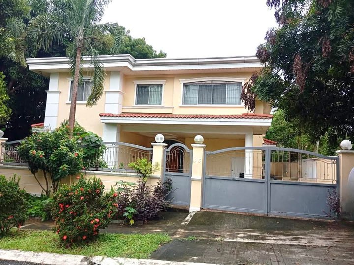 6.-bedroom Single Detached House For Rent in Silang Cavite