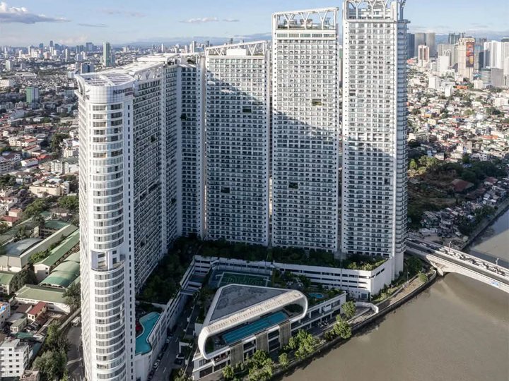 1BR UNIT FORECLOSED NEAR ROCKWELL MAKATI