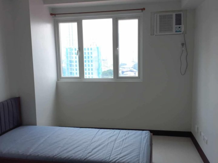 Condo for Rent Studio near Arellano University Belt/Quantum Residences