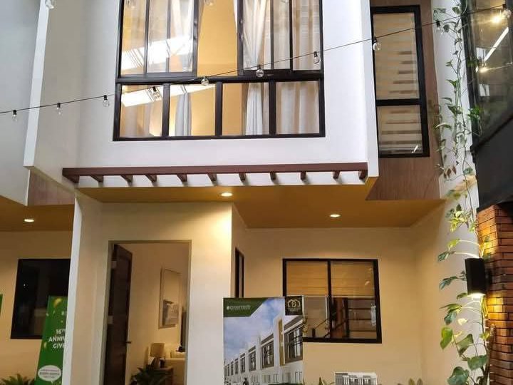 4-bedroom Townhouse For Sale in Mandaue Cebu