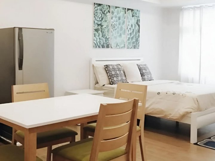 Fully Furnished Studio Unit at The Meranti at Two Serendra For Rent