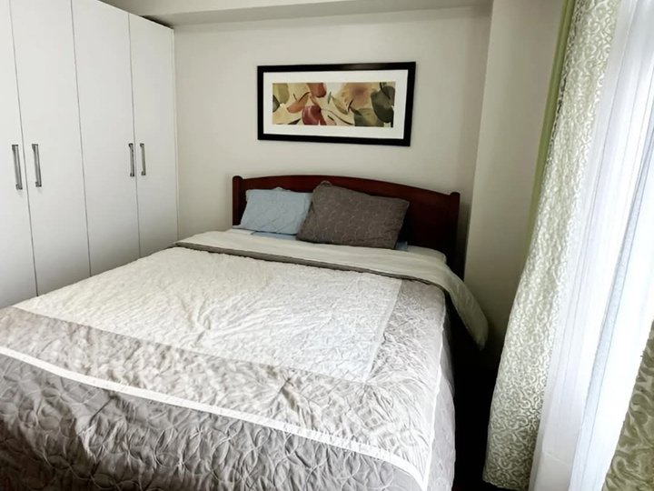 Fully Furnished 1 Bedroom Unit at Belize at Two Serendra For Rent