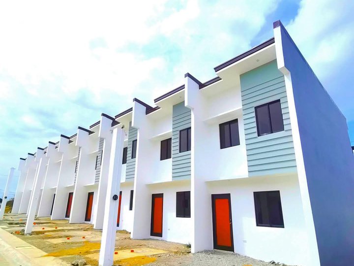 2-bedroom Townhouse For Sale in Trece Martires Cavite