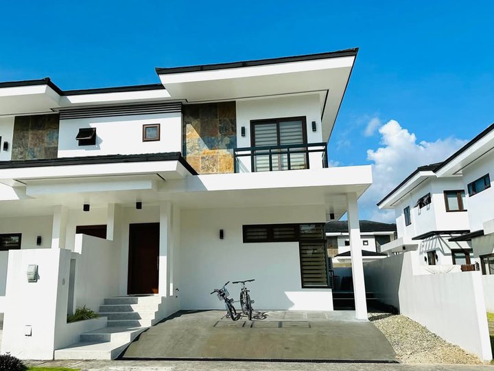 4 bedrooms Duplex House For Rent in Cebu City