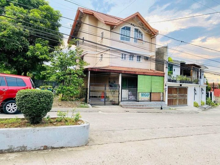 Residential and Commercial House in Florida Villas, Loma de Gato, Marilao 4-Br, 3 Storey in Bulacan