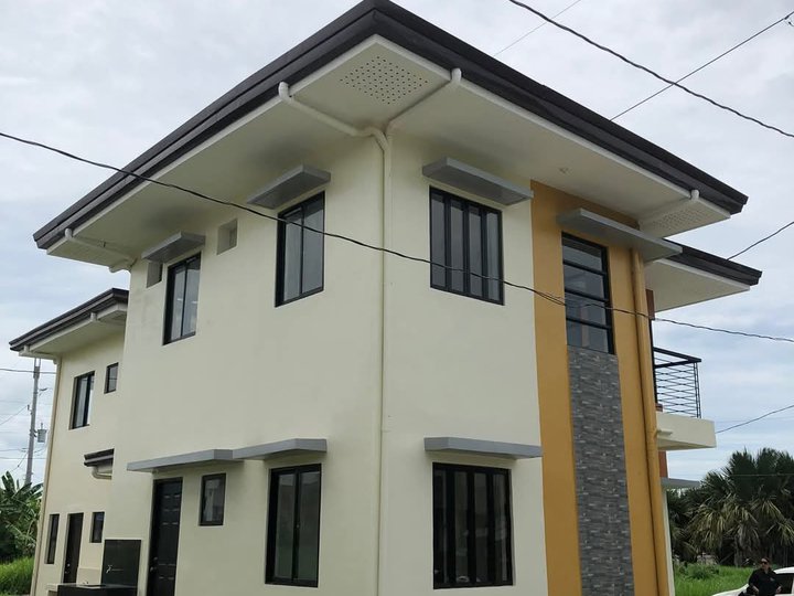 LUCERNE UNIT! Ready For Occupancy 4-bedroom Single Detached House For Sale in Tayabas Quezon