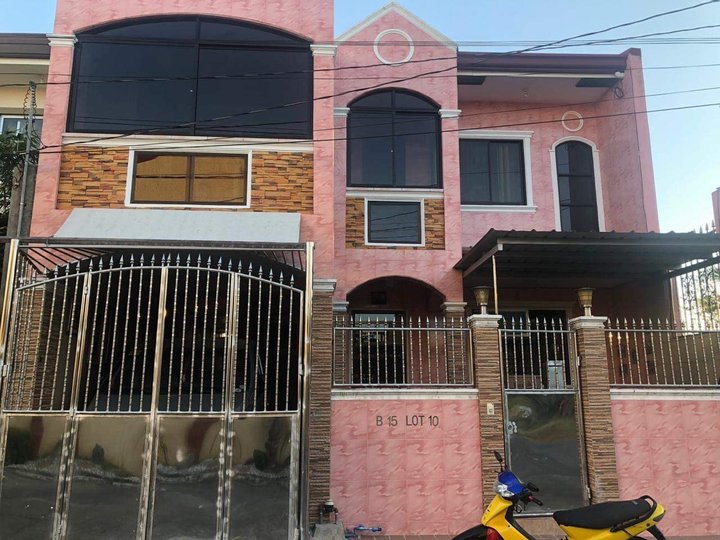 Ready For Occupancy 5 Bedroom House in Royal South Ville Las Piñas