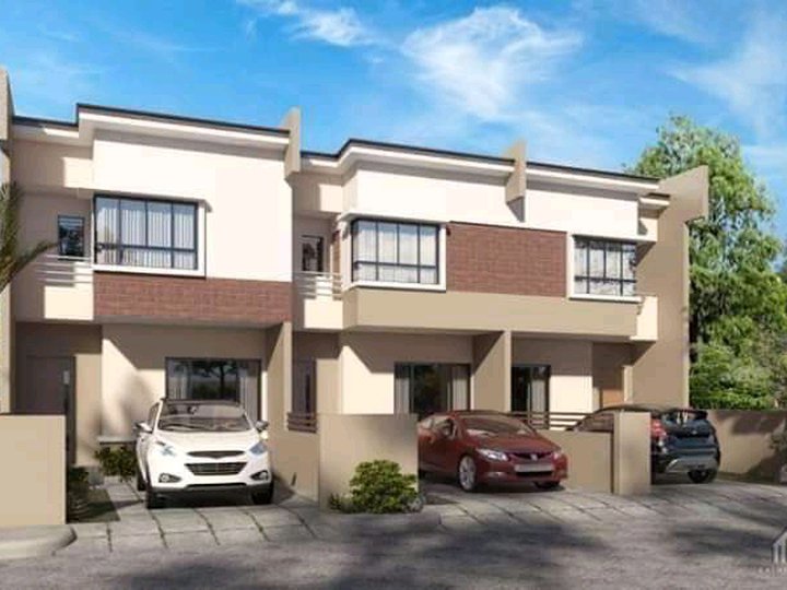 Triplex Townhouse at South Green Heights