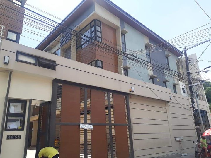 3 Storey Town House in Makati City