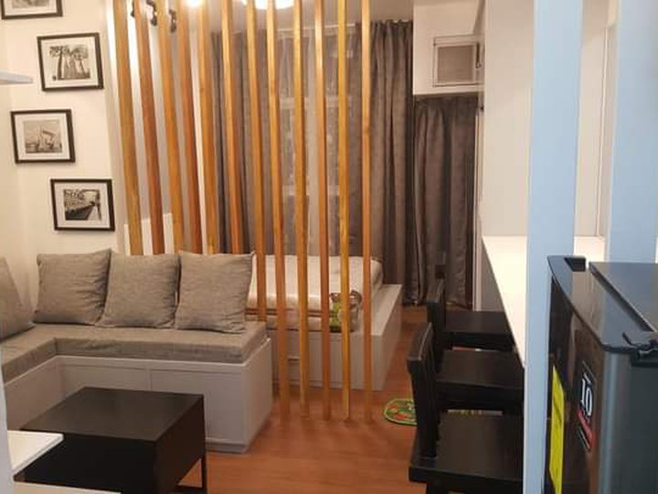 For Rent  1BR  in The  Linear Makati