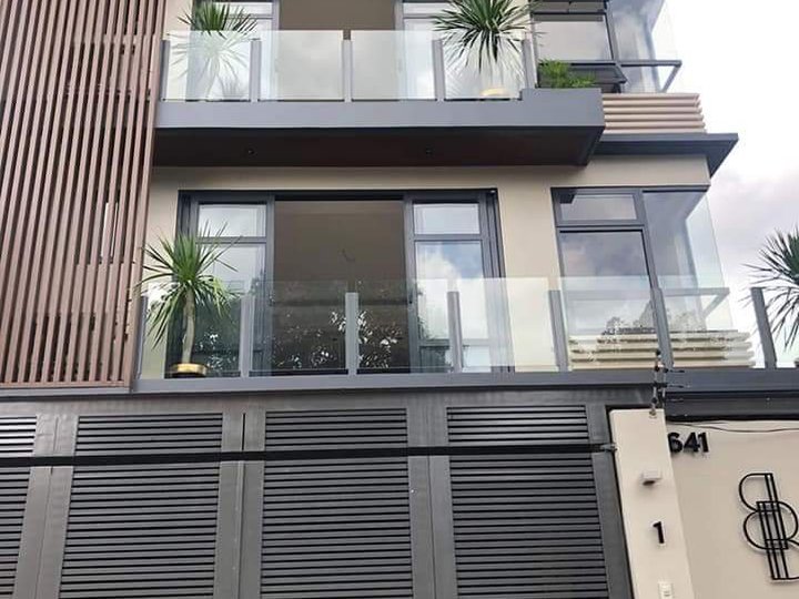 Three story single detached house and lot in Mandaluyong City
