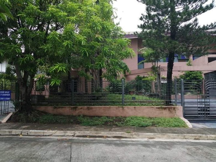 House and lot for sale in AYALA ALABANG VILLAGE Muntinlupa