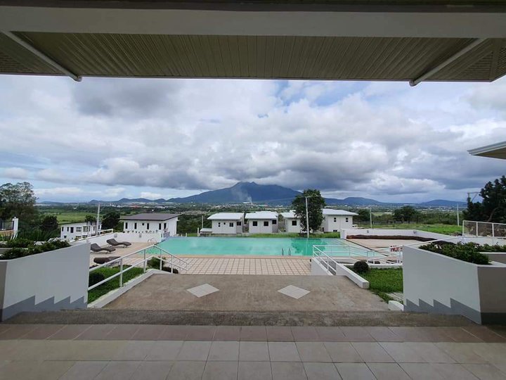 Quality 5bedrooms House & Lot at HighLand Tanauan City