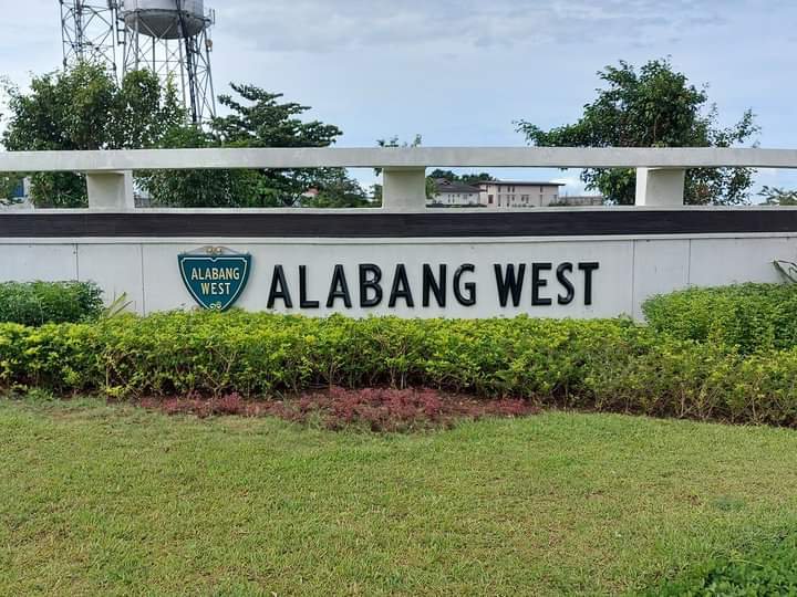 Residential lot in Alabang