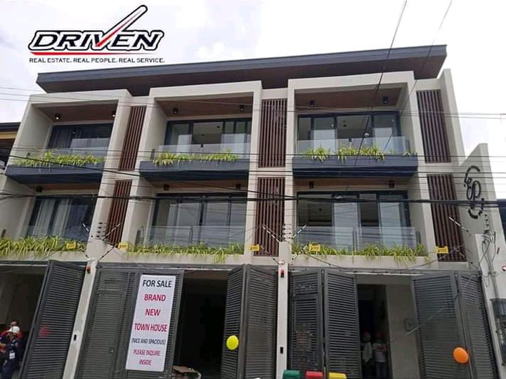 3 Storey Luxurious and Spacious Townhouse for sale in Quezon City