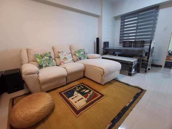 2BR with Balcony & Parking @ Brio Tower