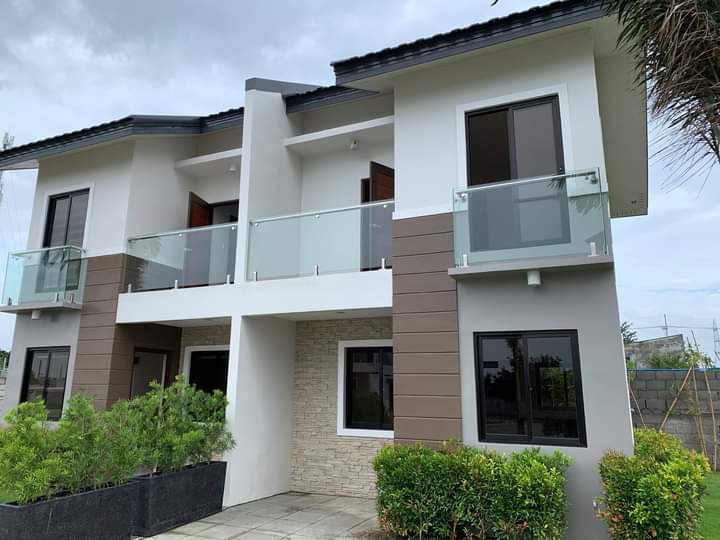 House for Sale thru Bank or Pagibig Financing in Southwoods