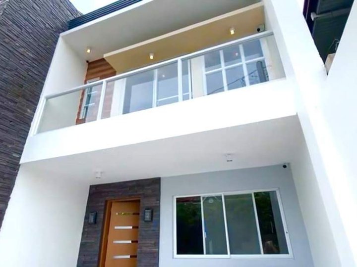 READY FOR OCCUPANCY 2 STOREY APARTMENT IN FAIRVIEW QC