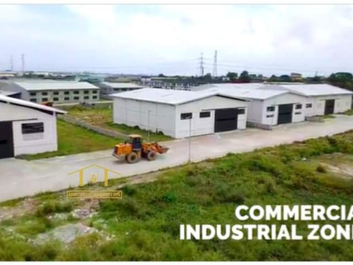 COMMERCIAL WAREHOUSE OR LOT ONLY FOR SALE
