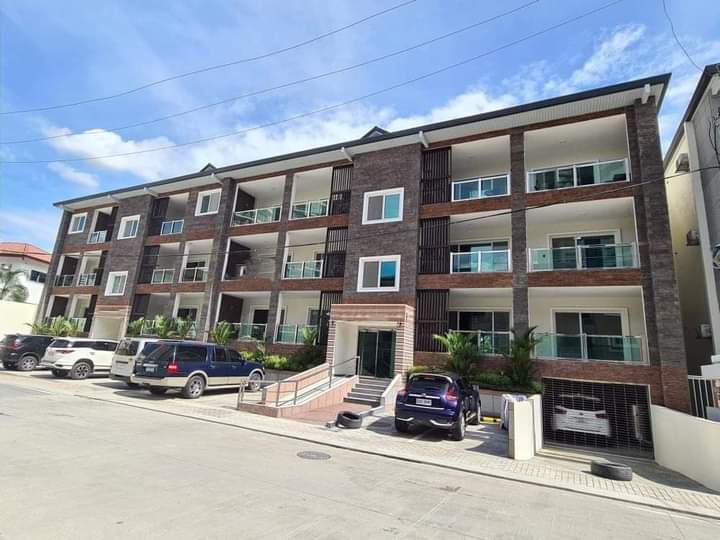 3 Storey Building condo for Sale or Rent located in Clarkhills.