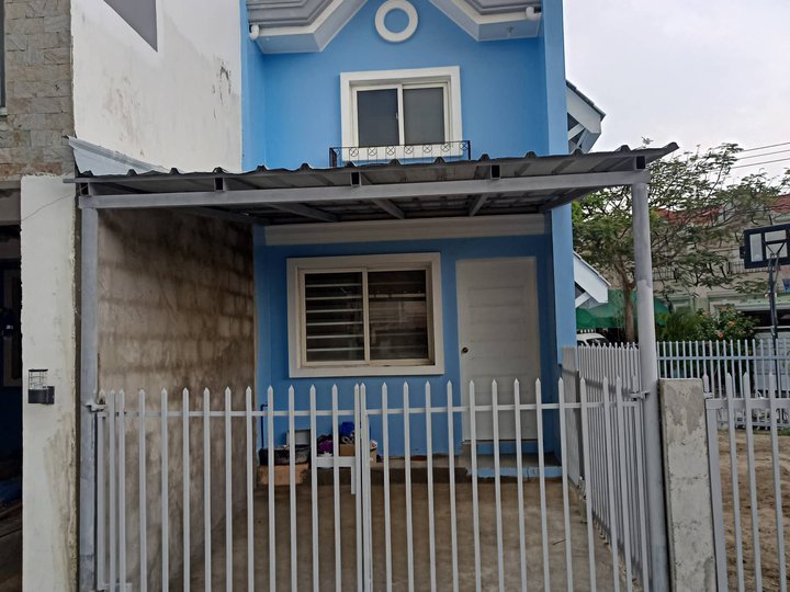 2 Bedroom Townhouse with 91 sqm extra lot for rent in Bacolor Pampanga